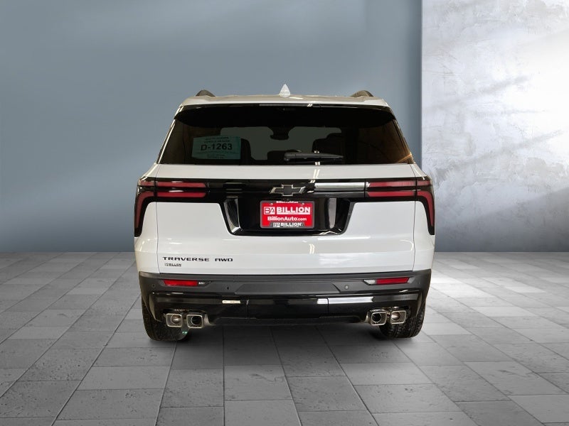 2026 Chevrolet Traverse — detail view